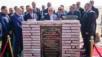 «شريان جديد يغذّي الصناعة المصرية بمنطقة القناة» رئيس اقتصادية قناة السويس ومحافظ الإسماعيلية يدشنان مصنع إندستريال هاوس للمنتجات الجبسية انطلاقة صناعية جديدة