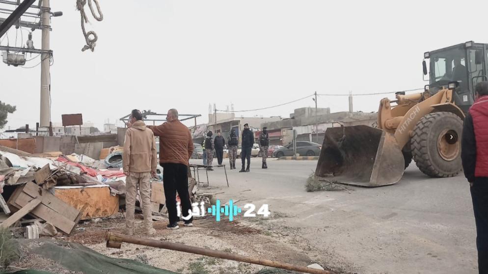 بلدية عجلون تطلق حملة للتخلص من المكاره الصحية والعرائش والأكشاك غير المصرح بها