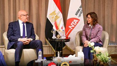 رئيس البرلمان يزور الأكاديمية الوطنية للتدريب للاحتفاء بتخريج النواب الجدد