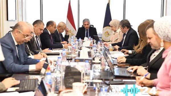 شريف فتحي يقود نقاشات استراتيجية حول موازنة الصندوق وبرامج تحفيز الطيران بمجلس دعم السياحة