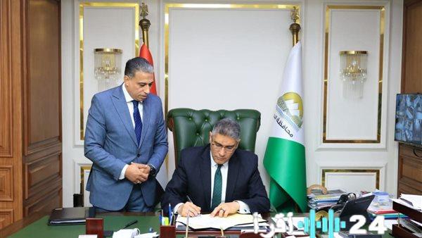 محافظ الجيزة يعتمد نتيجة الشهادة الإعدادية بنسبة نجاح 85.29 بالمئة