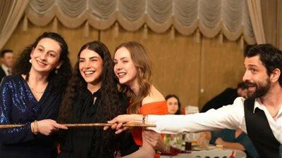 “هذا البحر سوف يفيض” الحلقة 16 تصعيد مفاجئ يقلب الأحداث ومشاهد مؤثرة تأسر القلوب