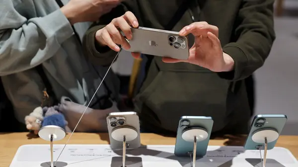 «تغيير مُفاجئ يهز عالم آيفون!»
أبل تُقلّص قيمة استبدال آيفون: ضربة مزدوجة لملاك آيفون 16 والإصدارات السابقة