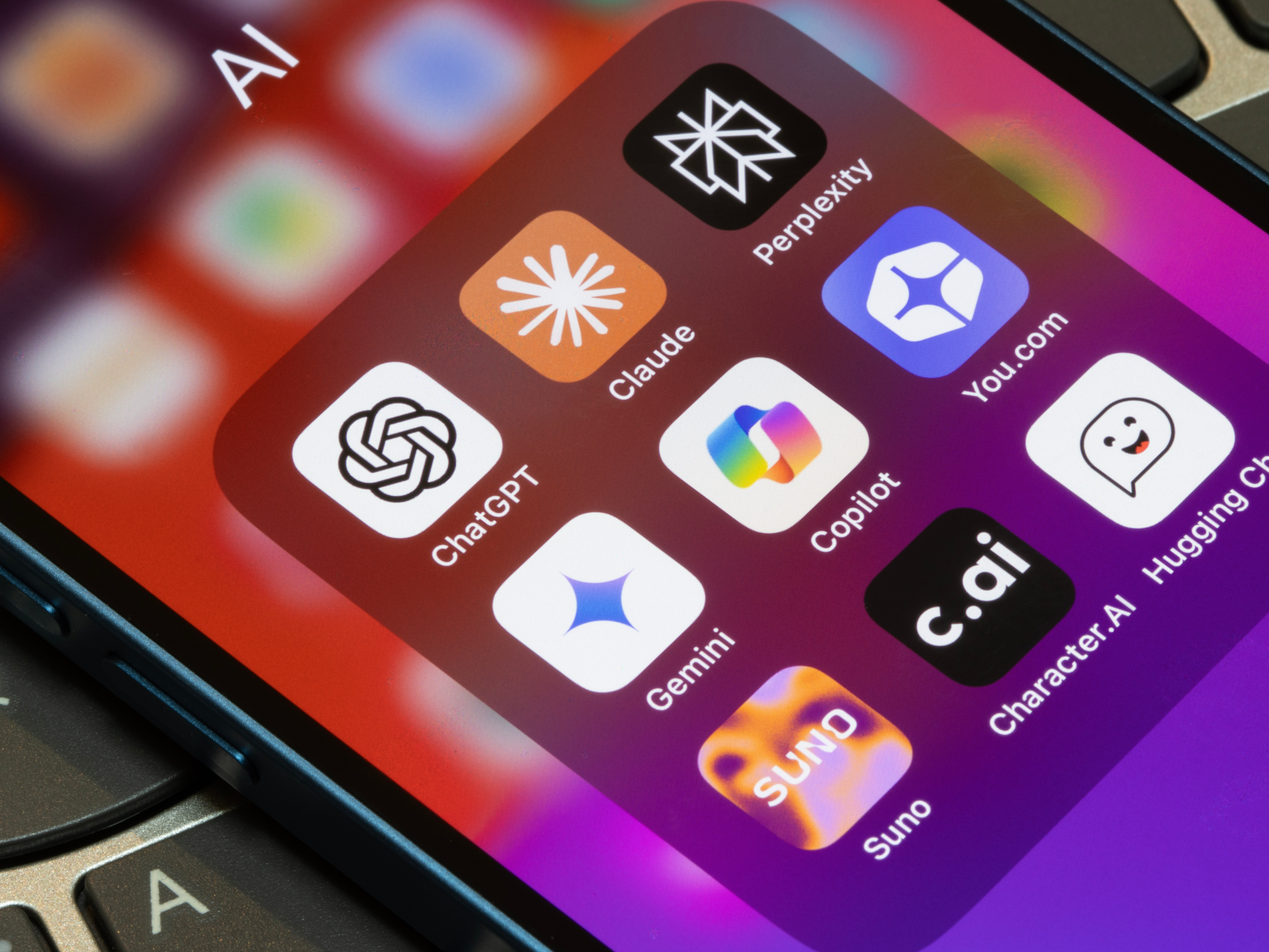 «هل الذكاء الاصطناعي سبب أم علاج لأزماتنا النفسية؟» بكين تعزز ضوابطها على المنصات الذكية في معركة صعبة ضد الانتحار وتدهور الصحة العقلية