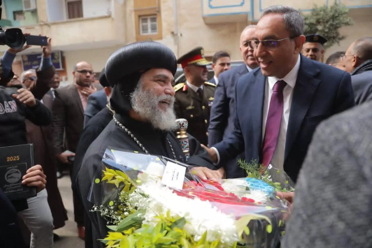 «عيد ميلاد مجيد: محافظ قنا يقدم تهنئة مؤثرة للطوائف المسيحية بمناسبة 2026»