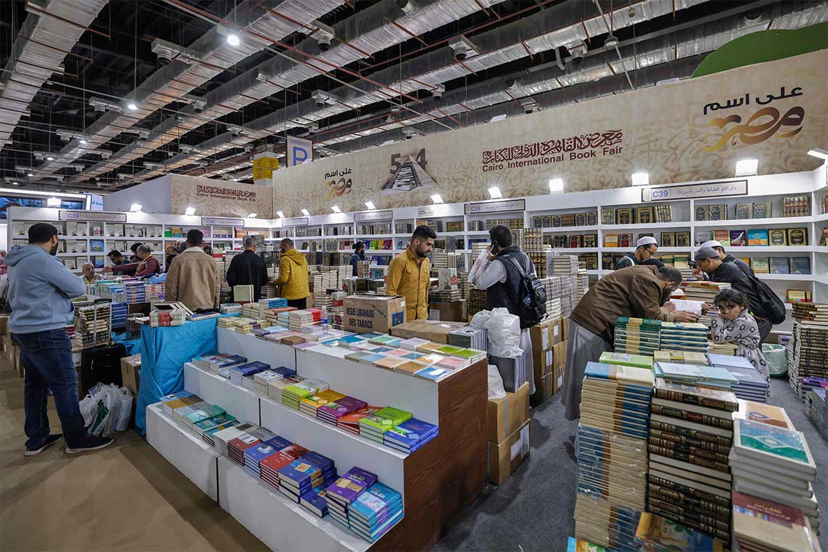 كتاب «الانقلاب الإبراهيمي» للدكتور محمد الباز يثير الجدل في معرض القاهرة الدولي للكتاب