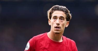 ليفربول يستعجل استعادة تسيميكاس لسد فراغ روبرتسون