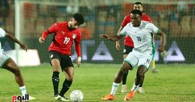 مدرب منتخب نيجيريا يعلن تغييرات في التشكيل قبل مواجهة مصر
