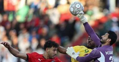 محمد الشناوي يواصل تألقه في أمم أفريقيا ويثبت جدارته كأحد أفضل حراس البطولة