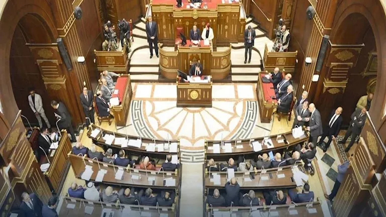 الحكومة تنفي وجود أي حجز على أموال المعاشات نتيجة الضريبة على العقارات