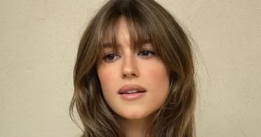 4 تسريحات شعر شتوية أنيقة وبسيطة لإطلالة لا تقاوم