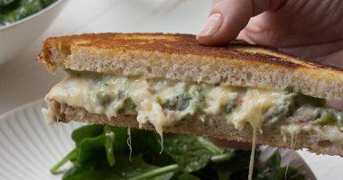 جدد عشاءك 8 وصفات ساندويتشات جبنة مبتكرة ومميزة