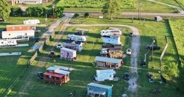 عش الطائر المجتمع الأمريكي النسائي الذي يمنع دخول الرجال