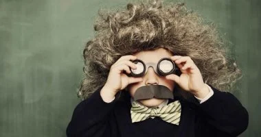 6 عادات بارزة يتبعها أصحاب العقول النيرة لتطوير شخصياتهم باستمرار