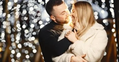 خمسة أبراج على موعد مع مفاجآت عاطفية نهاية يناير حب جديد يلوح في أفق الأسد - أقرأ 24 نيوز