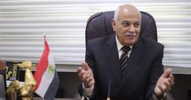 «درع الإنتاج المحلي» قيادي بقطاع الدواجن يطالب بفرض رسوم حمائية على الواردات لضمان استمرارية المزارع الوطنية