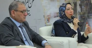 «المستقبل هنا: نهاية وشيكة لبطاقات السحب والصرافات الآلية» خبيرة مصرفية بارزة تتنبأ بتحول جذري في عالم الدفع الرقمي قريباً