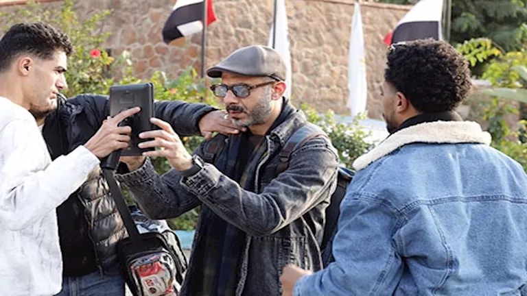 محمد فراج يواصل تصوير “أب ولكن” لقطات حصرية من الكواليس