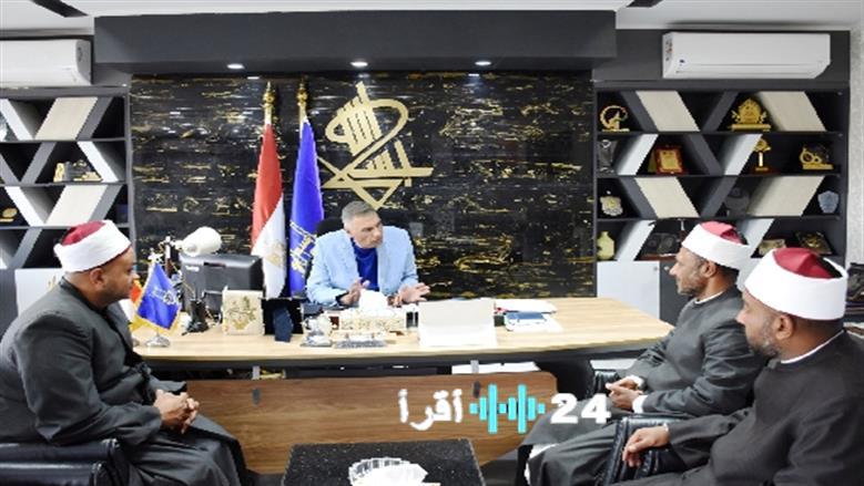محافظ أسوان يستعرض سبل التعاون مع الأزهر لنشر قيم الوسطية وتعزيز الوعي المجتمعي