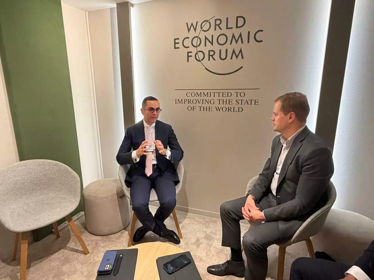 «تعزيز الشراكات العالمية» وزير الاستثمار يجتمع برئيس سلاسل الإمداد في شركة يونيليفر العالمية