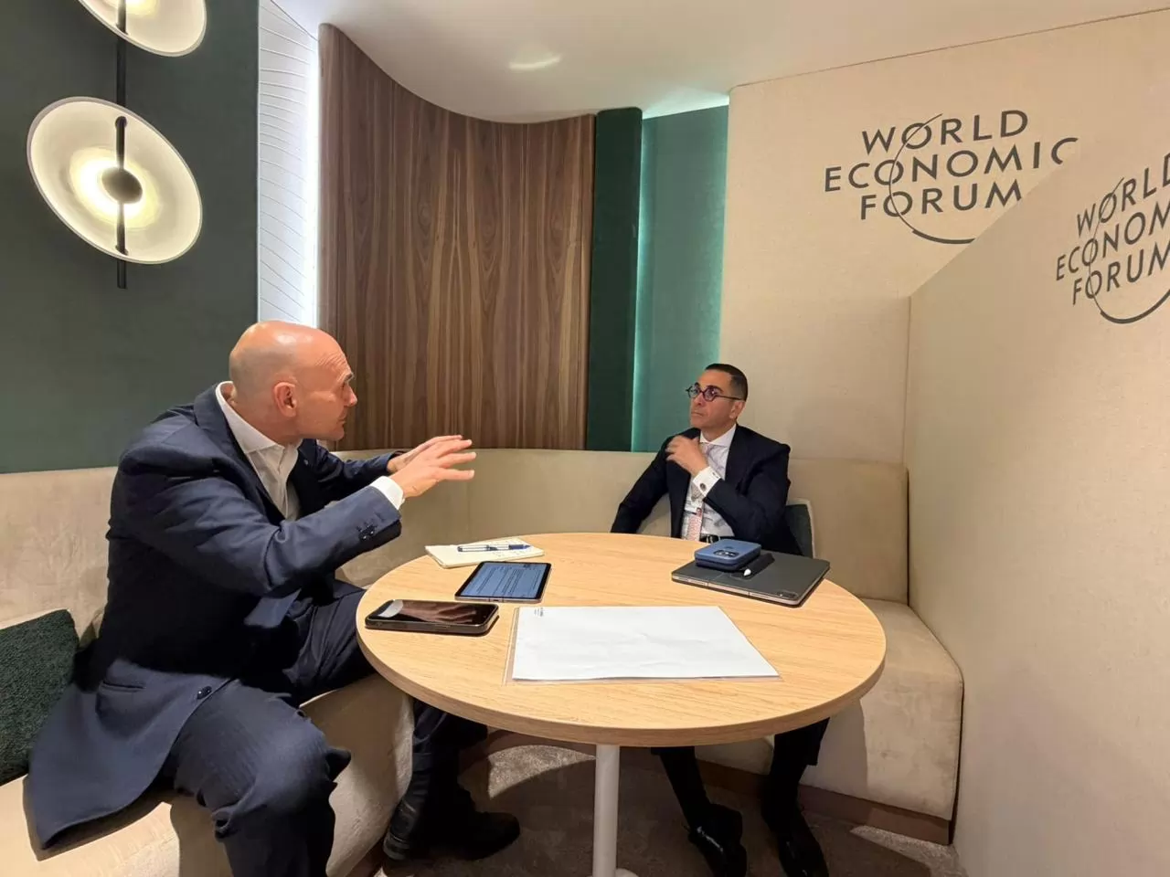 «تعزيز التعاون» وزير الاستثمار يناقش مع شركة أريستون توسيع استثماراتها في مصر