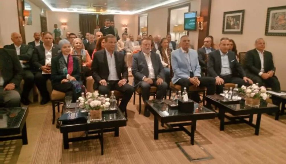 محافظ البنك المركزي والأتربي وعكاشة يعاينون عن كثب مشروع دعم مزارعي أسوان الصغار