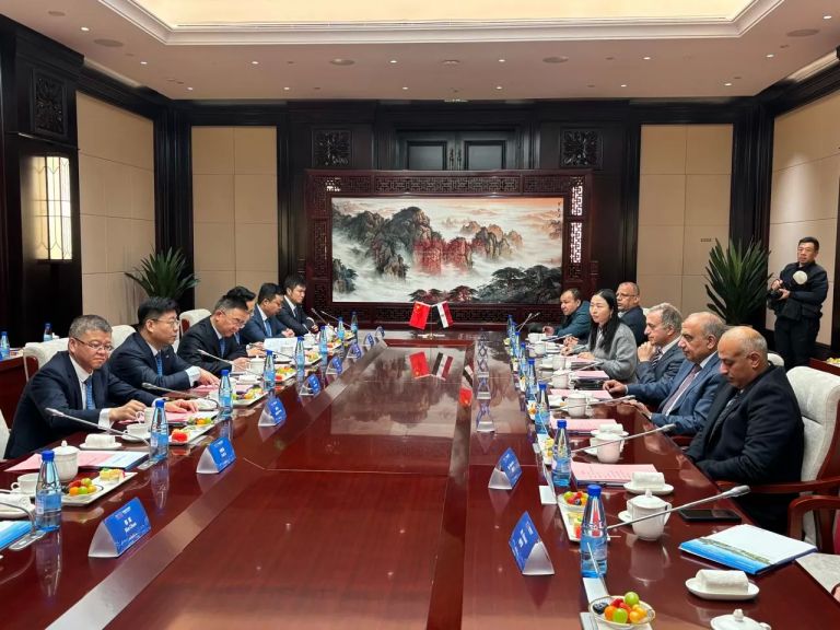 وزير الكهرباء يشهد توقيع اتفاقية إنشاء أول مصنع Inverters مصري صيني