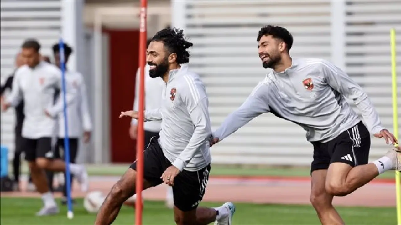 الأهلي يشدد استعداداته لمواجهة فاركو وسط أجواء حماسية وتركيز فني على ملعب التتش