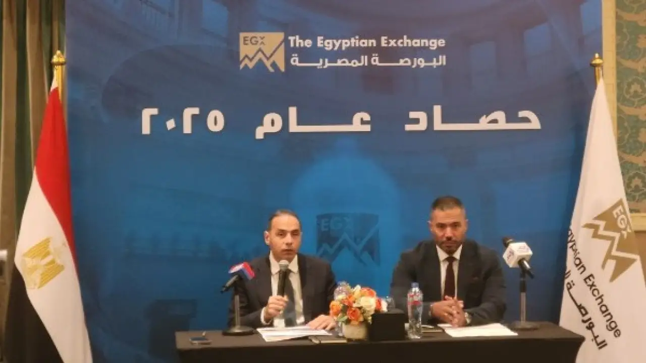 «مكاسب تاريخية على بعد خطوة» إسلام عزام يشعل ترقب المستثمرين بتوقع 47% نموًا للبورصة المصرية بحلول 2026