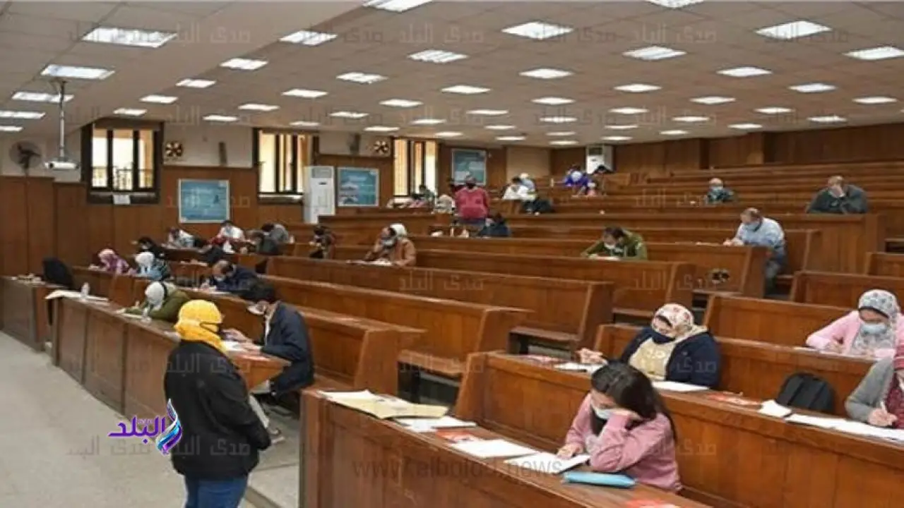 <p><strong>قرار رئيس جامعة العاصمة يحسم نتائج الطلاب وينهي ترقب آلاف المصريين</strong></p>