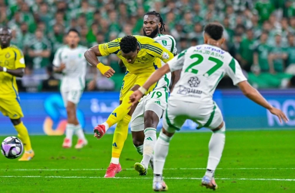 «معركة الصدارة تشتعل» الأهلي يتحدى النصر على عرش القمة في أبرز مستجدات الدوري السعودي