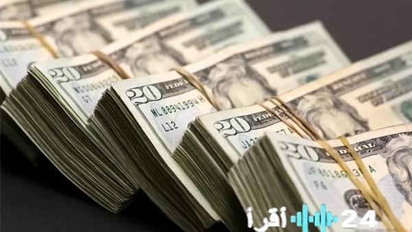 الدولار يتقهقر أمام الجنيه المصري في 10 بنوك بنهاية تعاملات الأحد