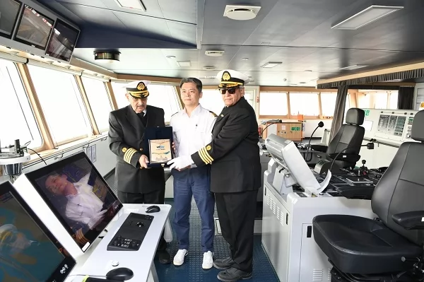 «عملاق الحاويات الفرنسية يرسو في قناة السويس بحمولة 250 ألف طن»