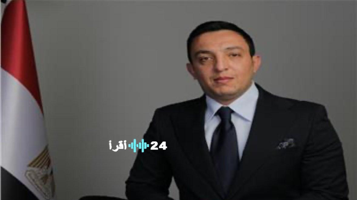 أبو زهرة ووزير الرياضة يبحثان خطة حشد جماهير منتخب مصرلقاء أبو زهرة ووزير الرياضة سبل دعم الجماهير للفراعنةاجتماع هام بين أبو زهرة ووزير الرياضة لتعزيز الدعم الجماهيري لمنتخب مصرأبو زهرة مع وزير الرياضة لمناقشة استراتيجية دعم منتخب مصر جماهيريًا