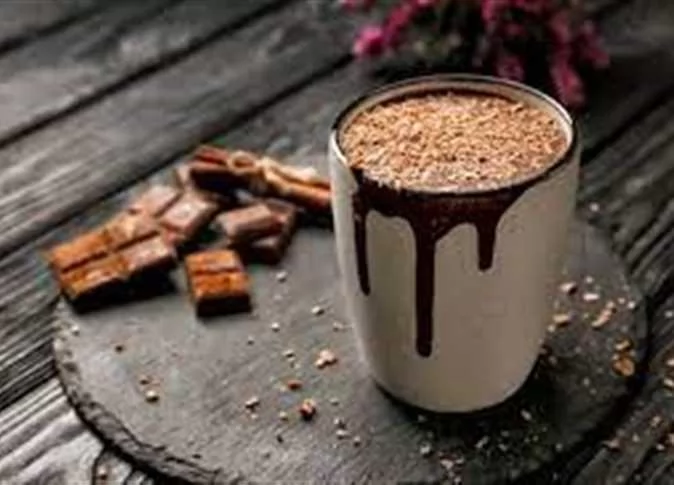 «صحة في كل رشفة» الشوكلاته الساخنة: المشروب الدافئ الذي يخفي كنزاً من الفوائد الصحية لرفاهيتك