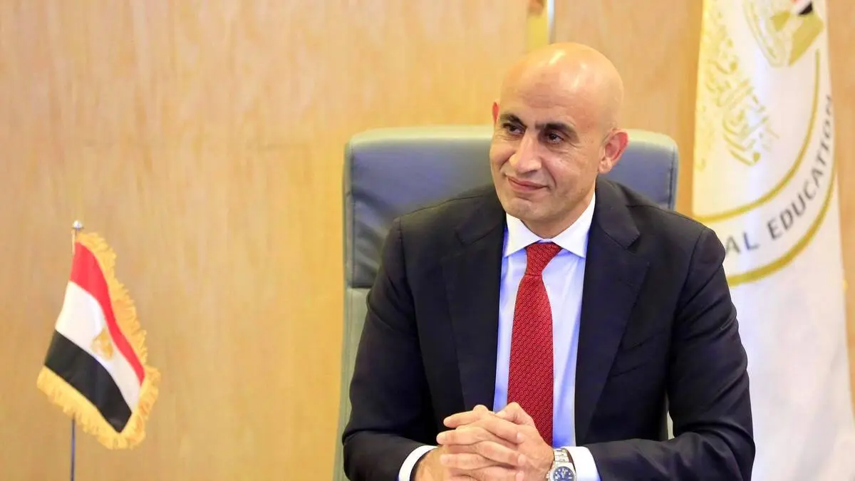 «محاكمة وزير التعليم: الوزارة تكشف التفاصيل القانونية والمعايير الحقيقية»