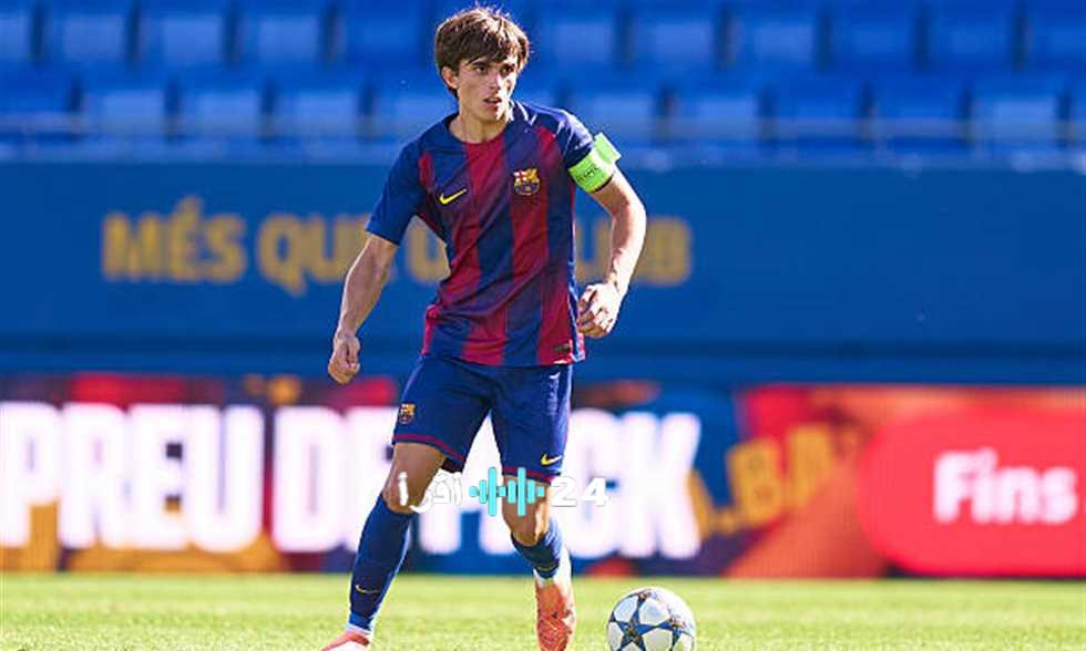 «صفقة وشيكة» كومو يقترب من حسم انتقال كوينكا إلى برشلونة