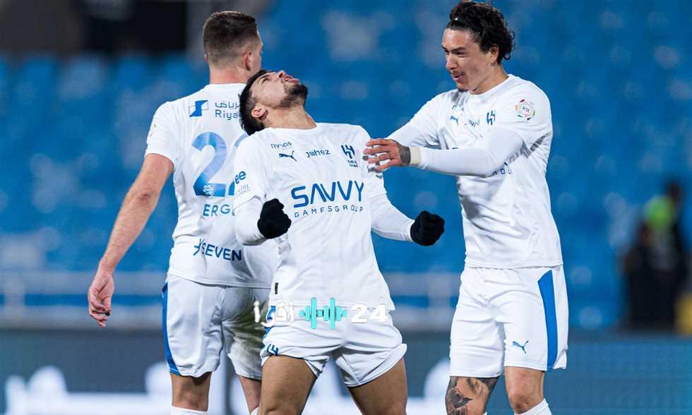 «أول تعثر» الرياض يفرض التعادل على الهلال ويوقف سلسلة انتصارات إنزاجي