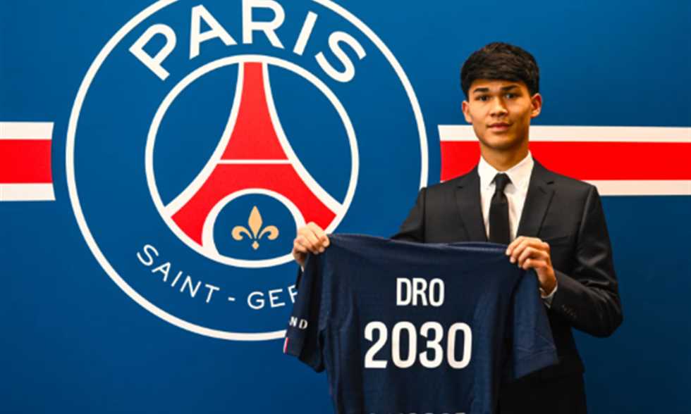 «صفقة مفاجئة» باريس سان جيرمان يخطف درو فيرنانديز من برشلونة