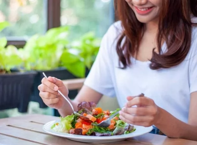 «تحوّل صحي» الدهون الحيوانية: هل تعيد تعريف نهجنا لإدارة الوزن وتنظيم مستويات السكر بفعالية؟