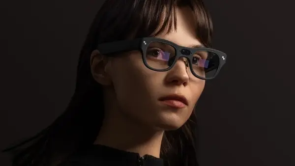 «نافذتك للعالم المتصل.» وداعًا للشاشات التقليدية: نظارات الواقع المعزز الجيل الجديد تطلق عصرًا جديدًا للاتصال بفضل دعم eSIM الذي يبقيك متصلًا بلا انقطاع