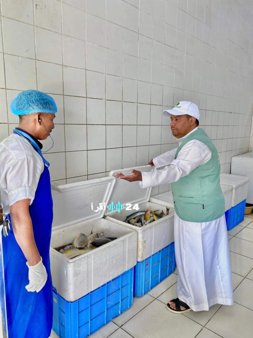 جولات تفتيشية تراقب أسواق الخضار والأسماك ومراسي الصيد في الليث – 25H