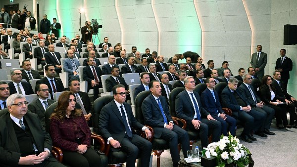 «بوابة القاهرة الجديدة للتميز الطبي» رئيس الوزراء يدشن مستشفى كليوباترا التجمع (سكاي) اليوم: صرح صحي متكامل يعزز خدمات الرعاية الفائقة