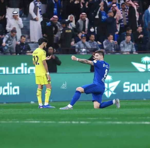 أهداف كلاسيكو الدوري السعودي الهلال يحسم الصدارة بفوز مثير على النصر