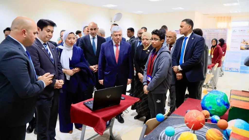 التعاون المصري الياباني خارطة طريق لبناء كوادر بشرية تنافسية
مصر واليابان شراكة استراتيجية لتنمية كفاءات بشرية قادرة على المنافسة
آليات التعاون بين مصر واليابان لتمكين كوادر بشرية عالمية التنافسية