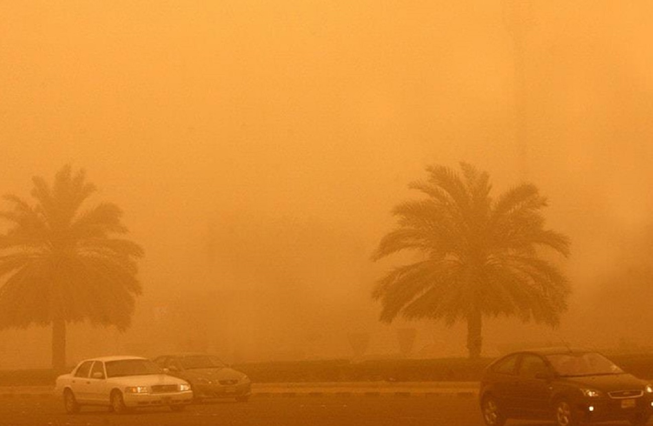 «تحذيرات الأرصاد الجوية: عاصفة ترابية تعصف بالقاهرة والمحافظات نتيجة رياح الألف متر»