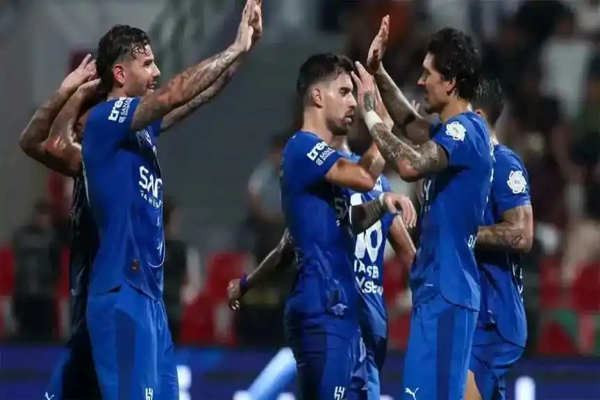 تردد قناة ثمانية لمتابعة مباراة الهلال ونيوم في دوري روشن السعودي 2025