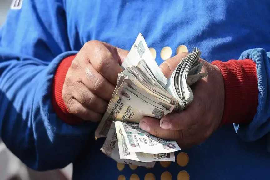 أسعار البنزين والسولار في مصر اليوم الاثنين في محطات الوقود