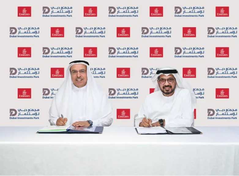 طيران الإمارات تضخ مليارات الدراهم لمجمع سكني جديد لأطقم الضيافةالإمارات تطور مشروعًا سكنيًا ضخمًا بمليارات الدراهم لطواقمها الجويةمجمع سكني جديد بمليارات الدراهم طيران الإمارات تستثمر في أطقم الضيافةطيران الإمارات تكشف عن مجمع سكني فاخر بمليارات الدراهم لأطقمها