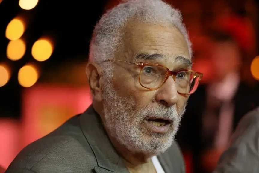 أزمة عبد الرحمن أبو زهرة تتصدر التريند القصة الكاملةما هي تفاصيل أزمة عبد الرحمن أبو زهرة التي تشغل الرأي العامعبد الرحمن أبو زهرة يتصدر حديث السوشيال ميديا وحقيقة الأزمةكواليس أزمة عبد الرحمن أبو زهرة التي أشعلت التريندالجدل يلاحق عبد الرحمن أبو زهرة الكشف عن تفاصيل الأزمةما وراء أزمة عبد الرحمن أبو زهرة التي تتصدر التريند الآن